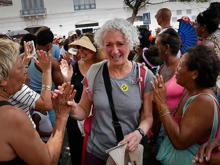 americans crying in cuba in the firs cruise to cuba