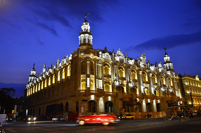 old-cars-in-havana