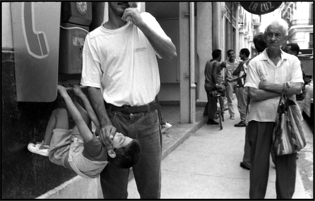 father and son in havana by cuban photographer raul canibano